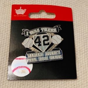 Yankees pin FINAL series RIVERA